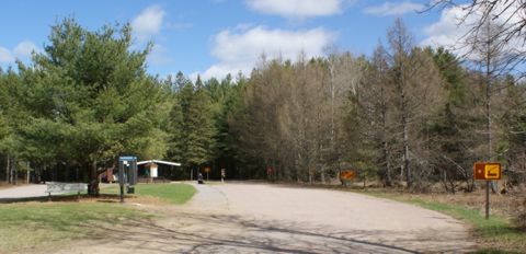 Mew Lake Campsite gate house