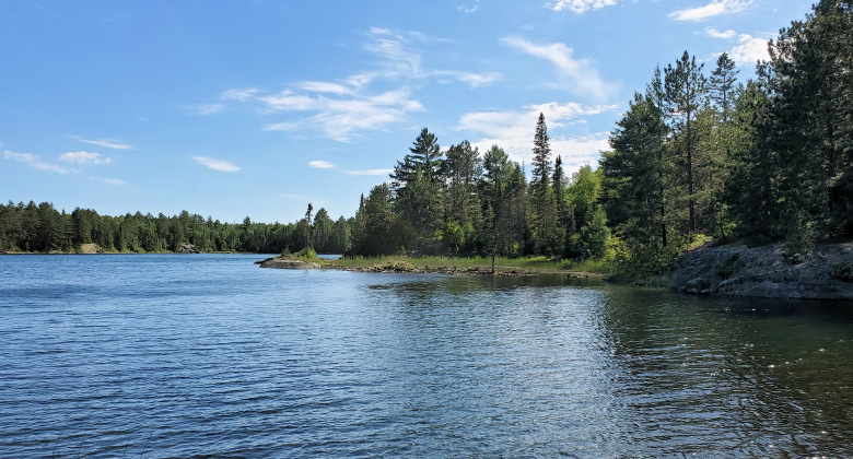 Fourclaim Lake 