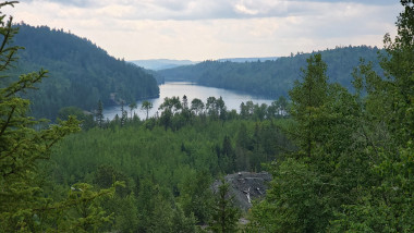 Tooth Lake 