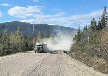 Dust from truck in Quebec