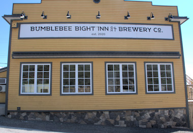 Bumblebee Bight Inn and Brewery 